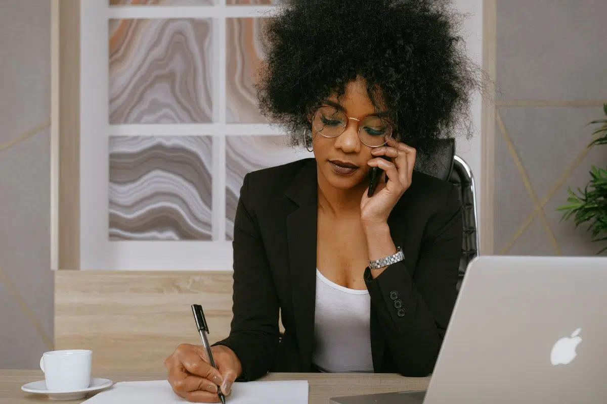 Amazon Contact : besoin d’aide sur Amazon ? Voici les coordonnées du service client Amazon Contact : besoin d’aide sur Amazon ? Voici les coordonnées du service client