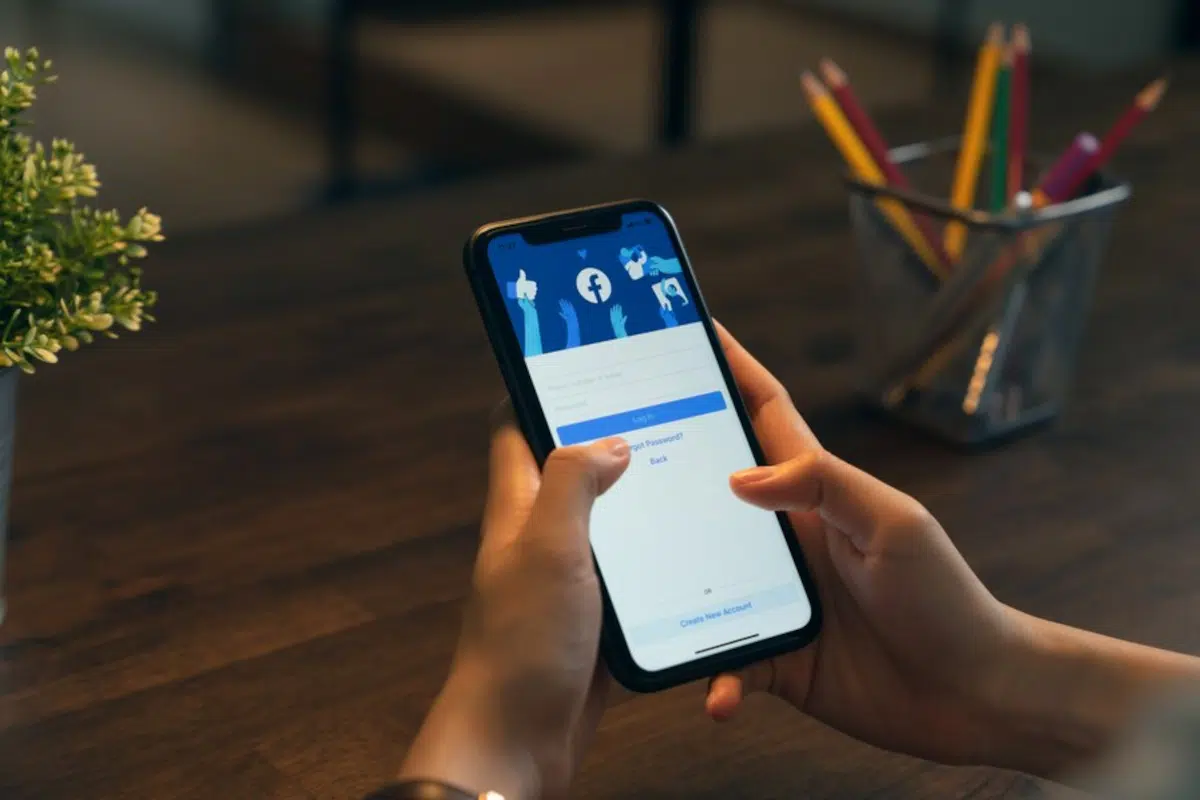 Facebook Connexion