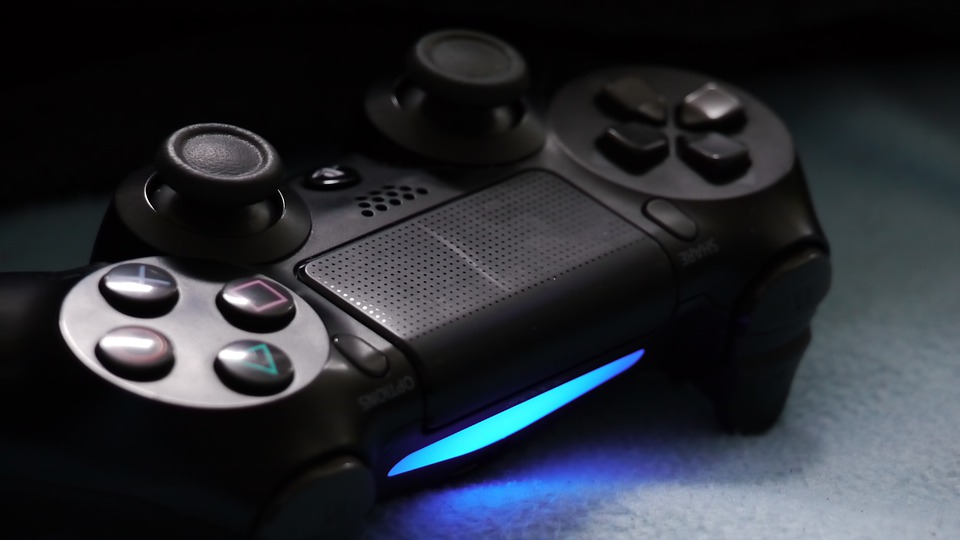 Comment devons-nous connecter une manette de PS4 Dualshock en Bluetooth ?