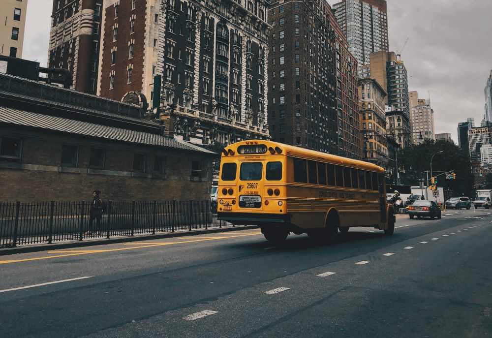 Assurance bus de ramassage scolaire : doit-on assurer un bus de ramassage scolaire ?
