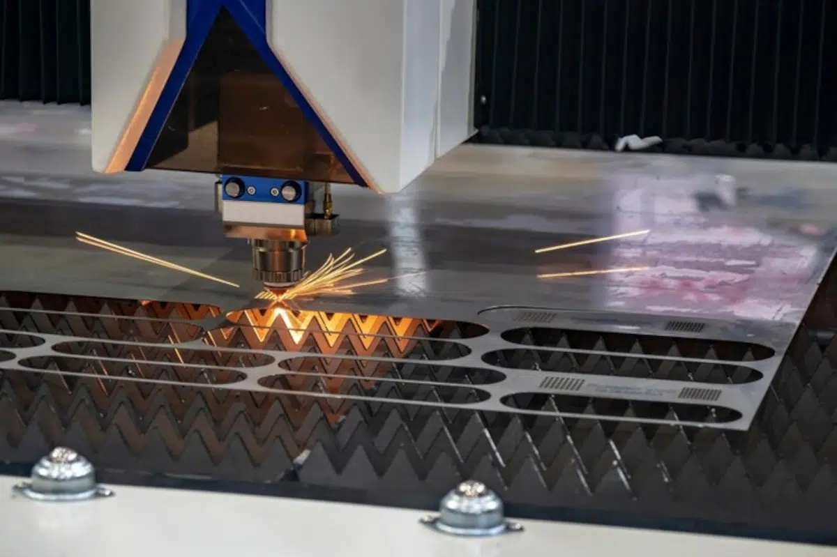 créer pièces métal