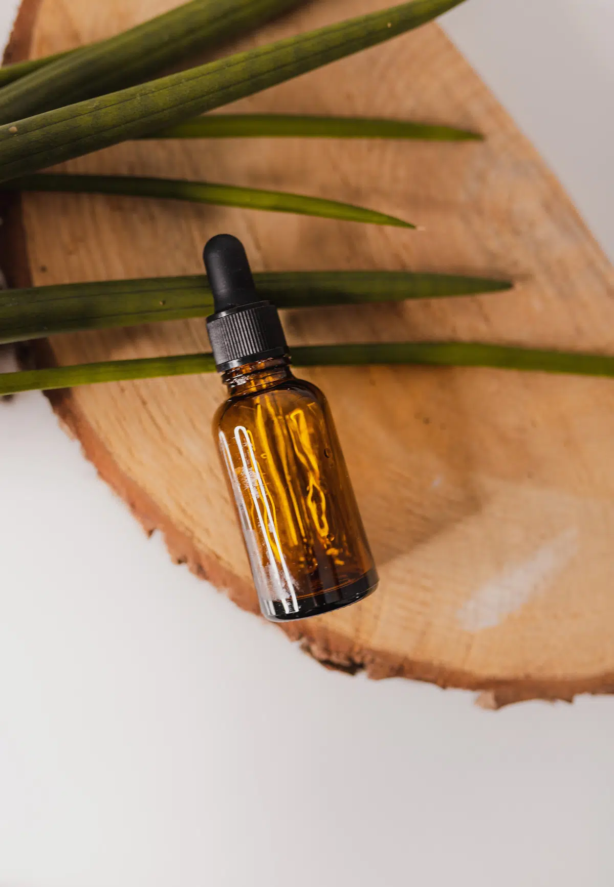 L’huile CBD full spectrum : tous les avantages de la plante de chanvre L’huile CBD full spectrum : tous les avantages de la plante de chanvre
