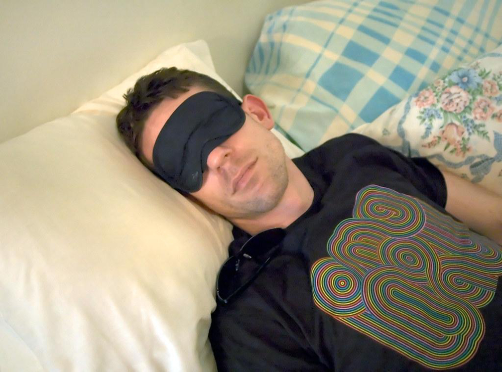 Comment mieux dormir avec un masque de sommeil ?