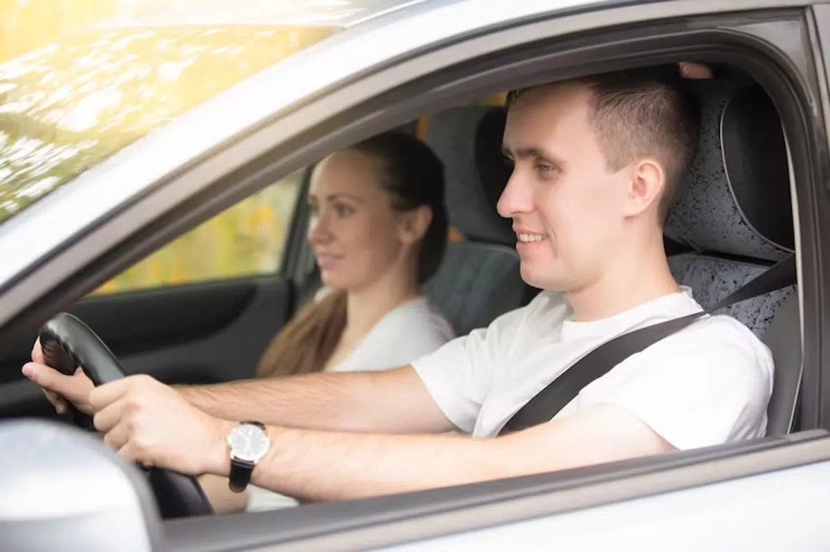 Permis de conduire boîte de vitesses automatique : à savoir pour bien se former Permis de conduire boîte de vitesses automatique : à savoir pour bien se former
