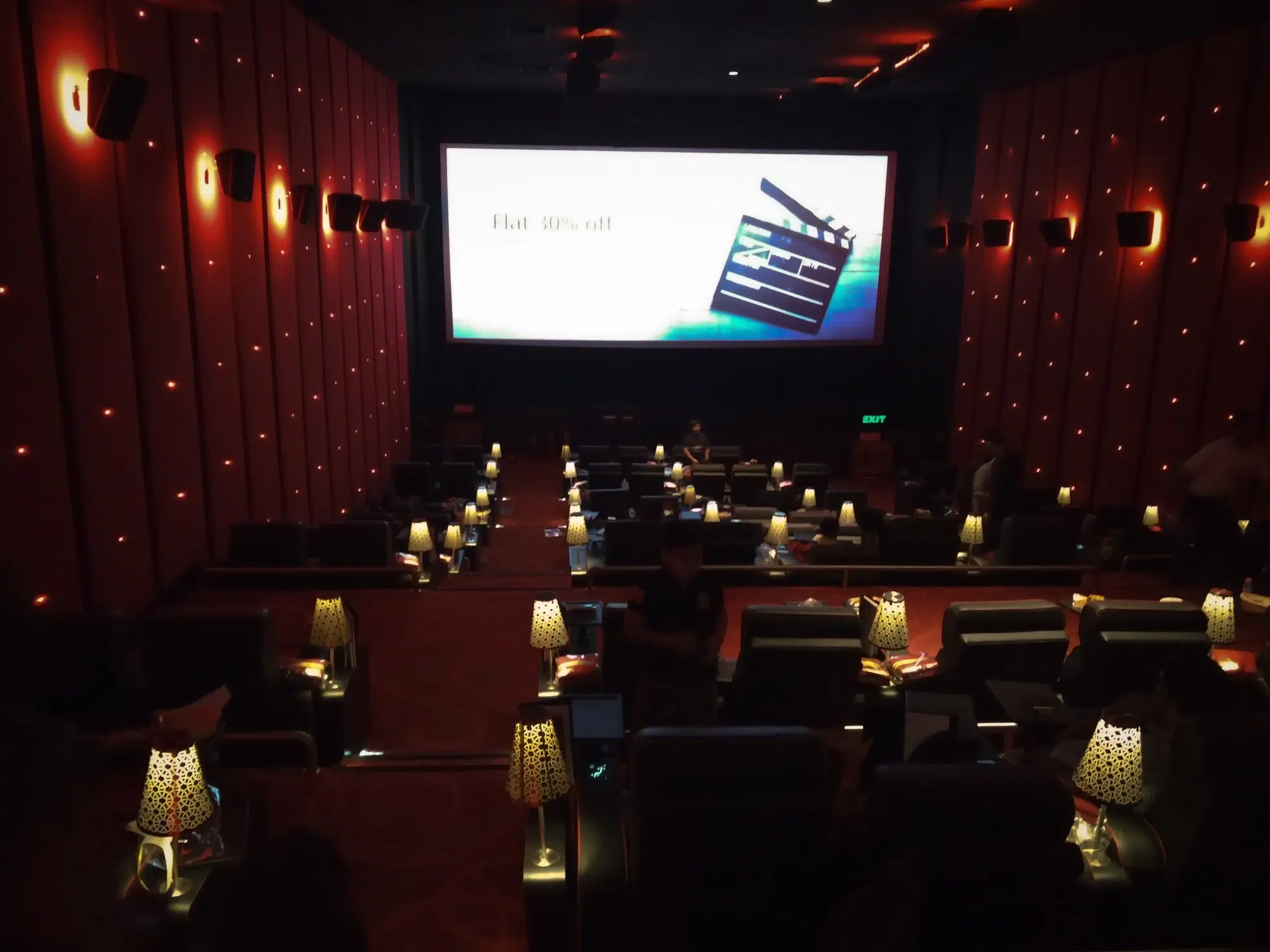 22 types de personnes très ennuyeuses que vous voyez dans les salles de cinéma 22 types de personnes très ennuyeuses que vous voyez dans les salles de cinéma