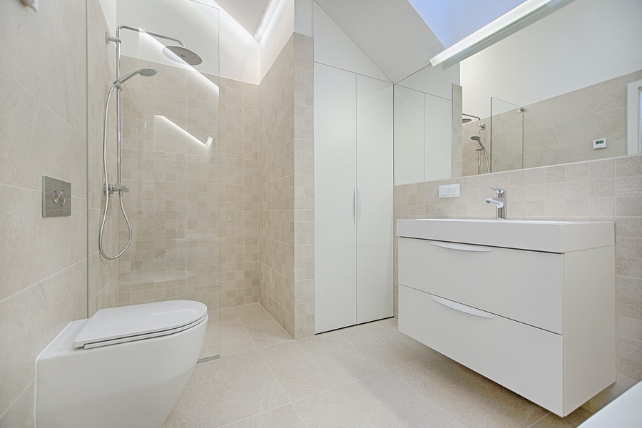 Comment garder la plomberie de votre salle de bain en bon état ?