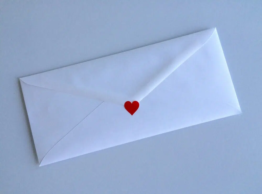 Comment écrire un poème romantique pour une fille que vous aimez Comment écrire un poème romantique pour une fille que vous aimez