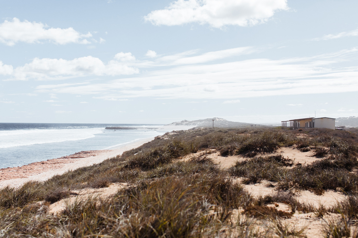 Vendre un terrain en bord de mer avec une agence immobilière sur internet ?