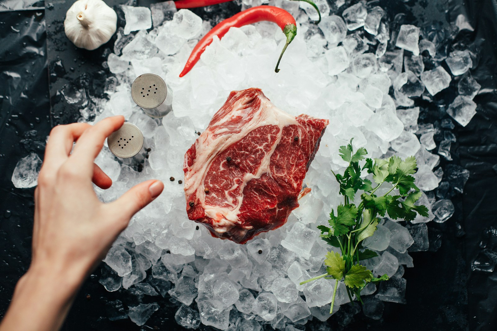 Peut-on manger une viande congelée depuis 5 ans : ce que disent les scientifiques